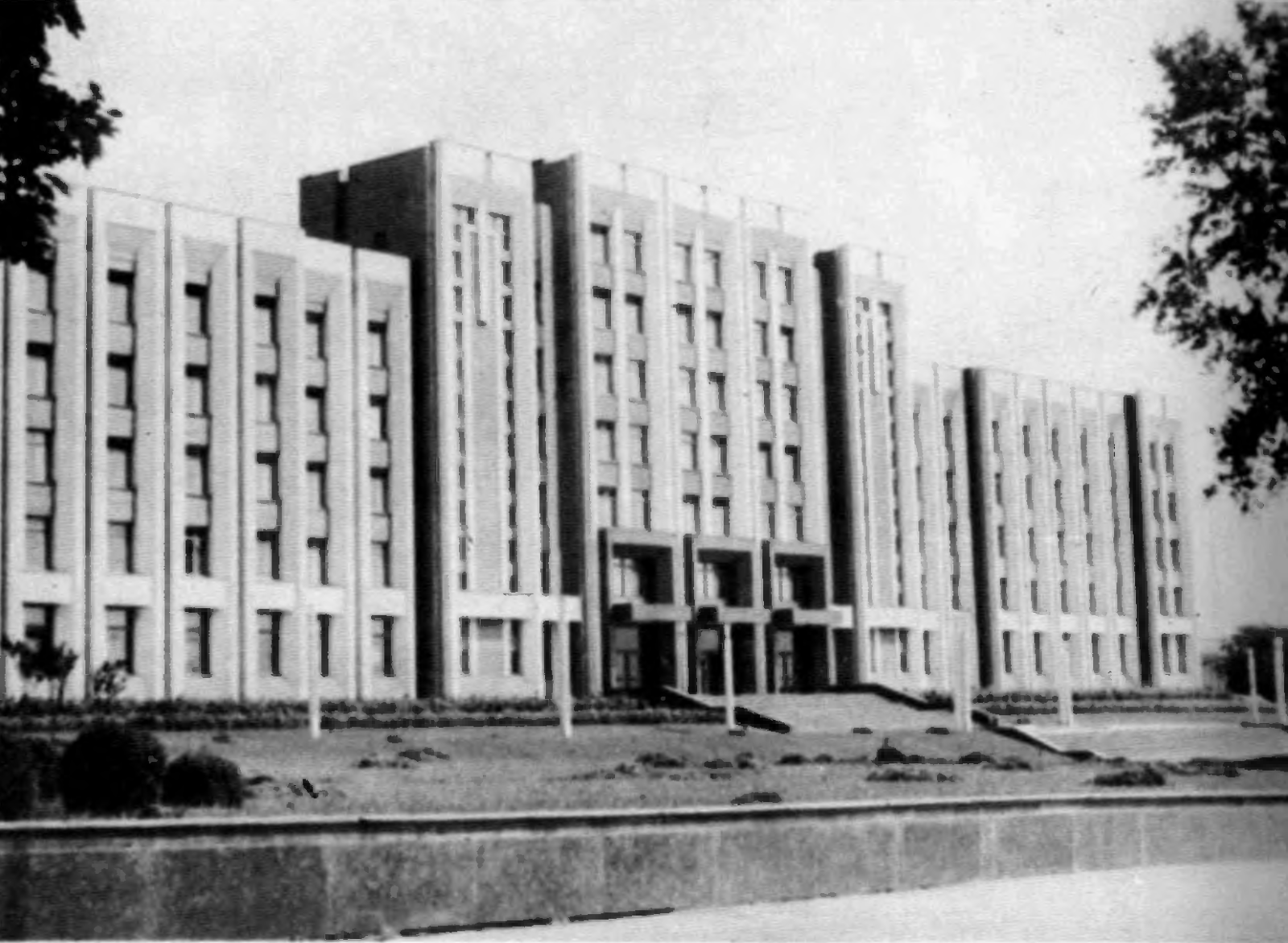 Здание горкома партии