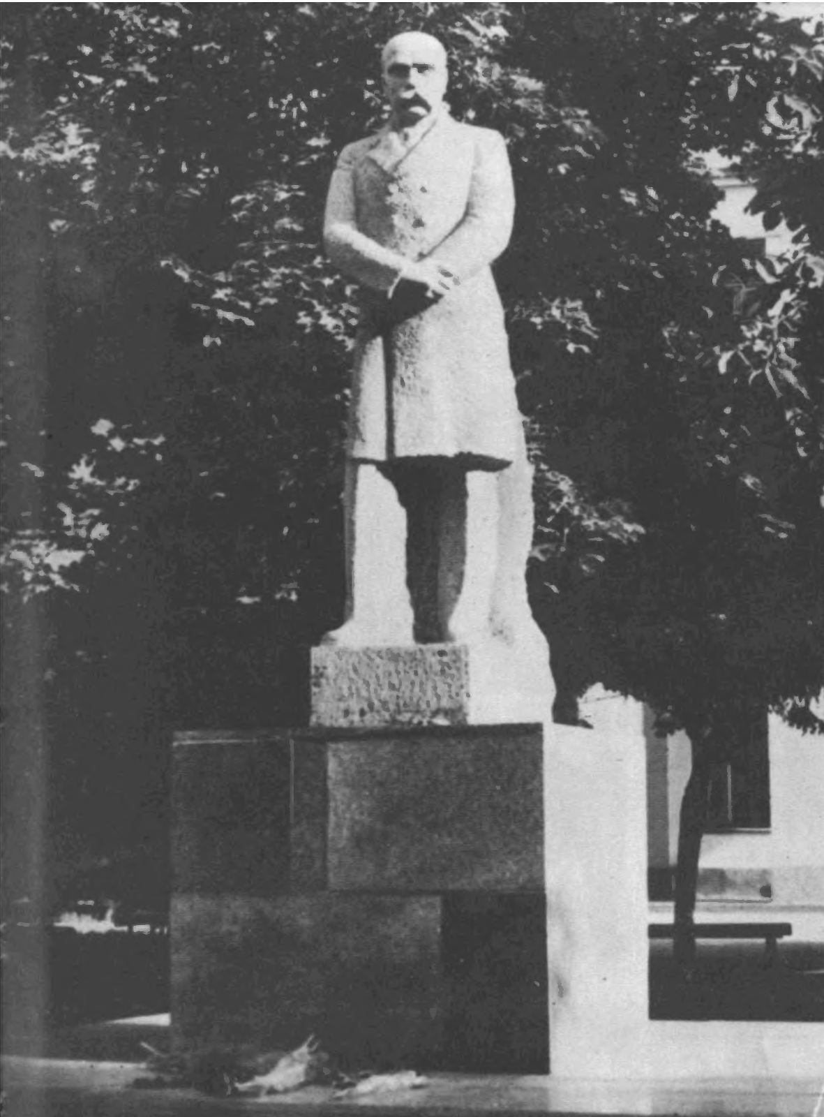 Памятник Т. Г. Шевченко