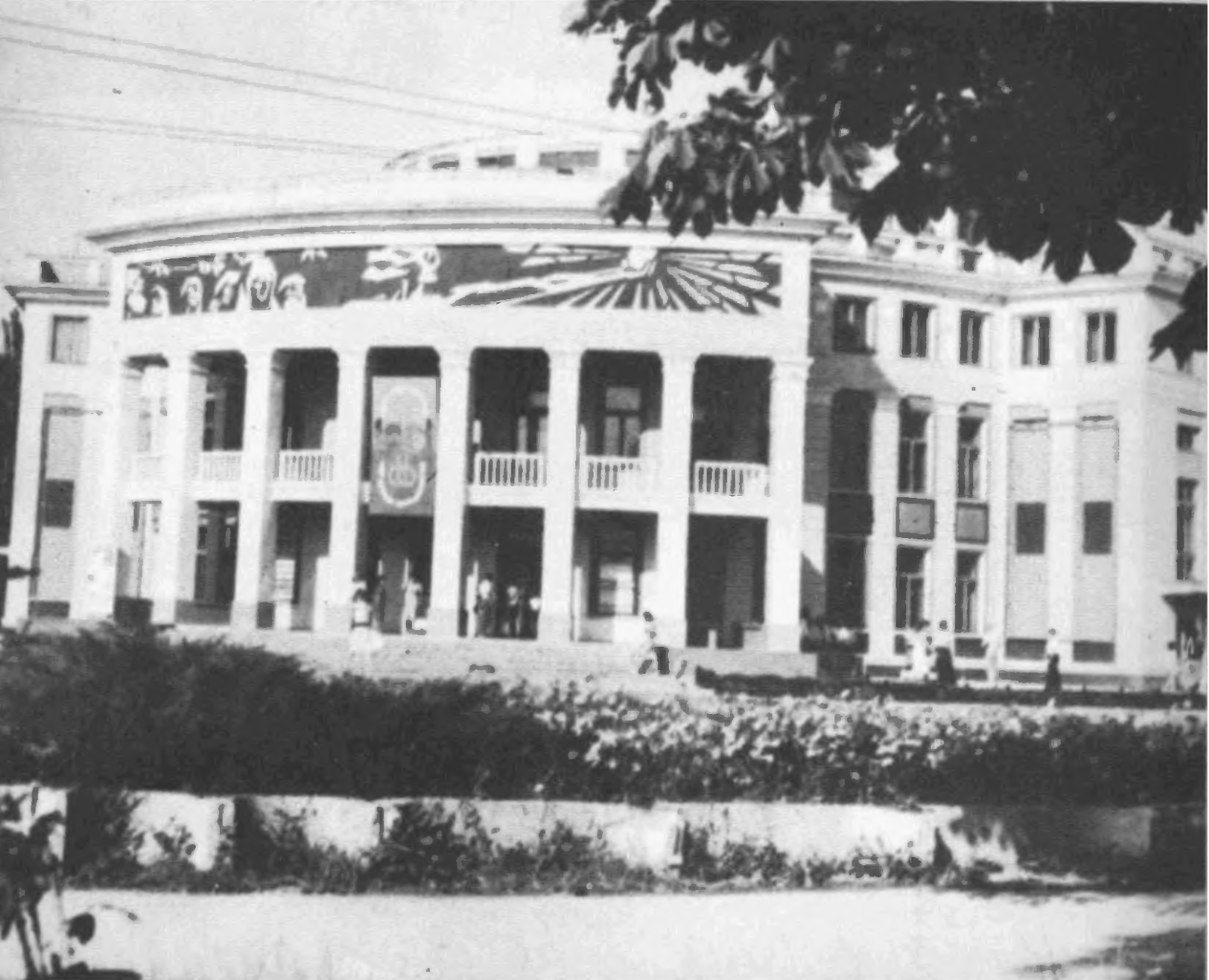 Республиканский театр драмы и комедии